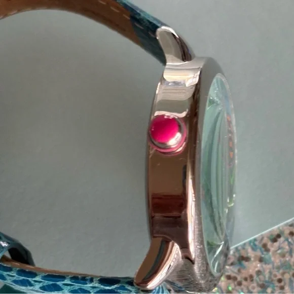 RARE Betsey Johnson Sealife Crystal Accented Teal Croc Leather Buckle Band Watch